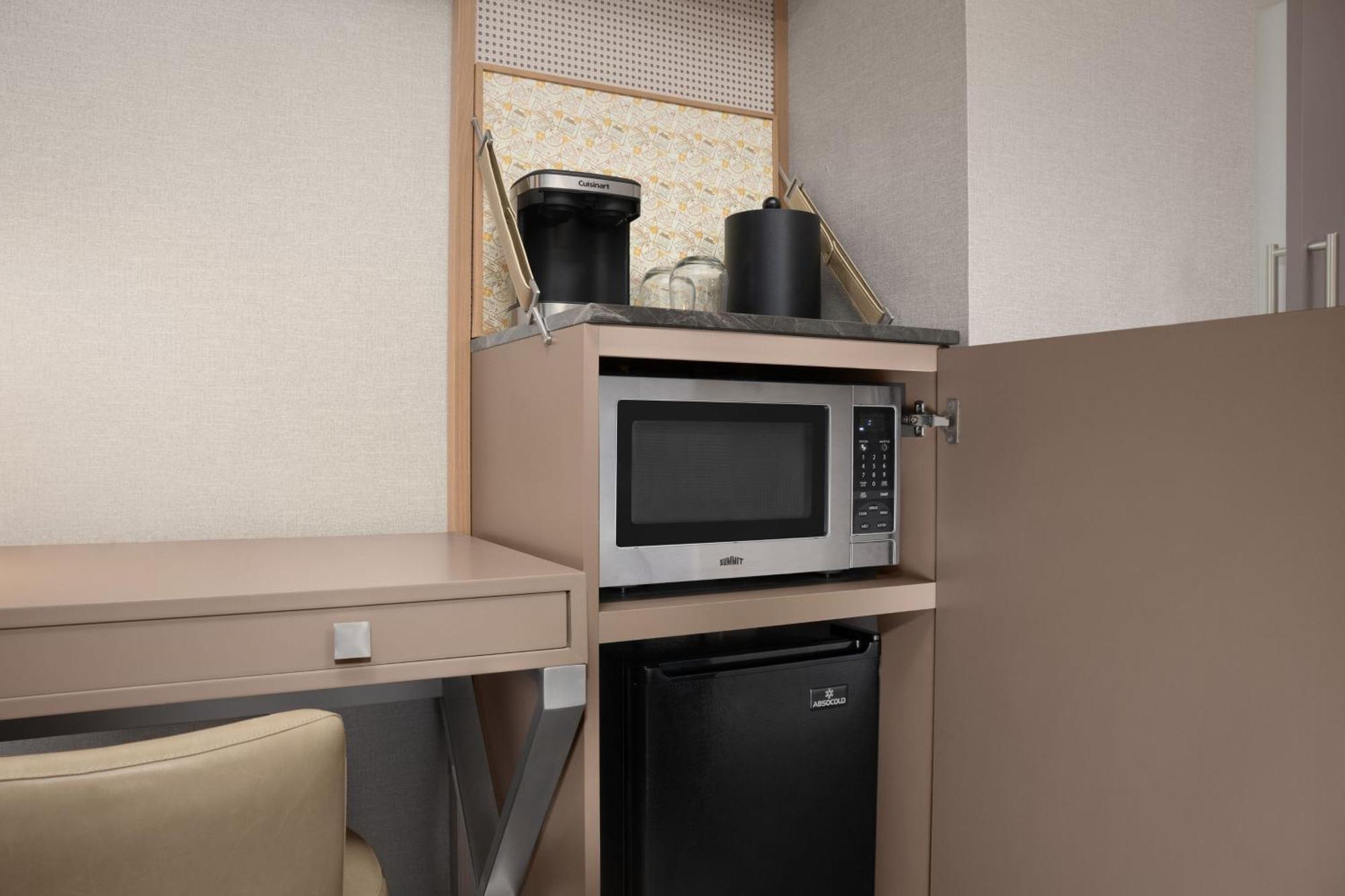 Springhill Suites By Marriott New York Manhattan Times Square Εξωτερικό φωτογραφία
